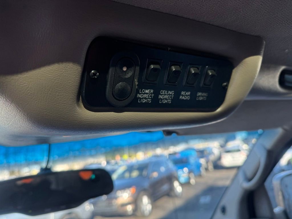 Used 2004 Chevrolet Express 1500 image 28