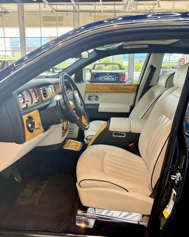 Used 2009 Rolls-Royce Phantom Sedan RWD image 15