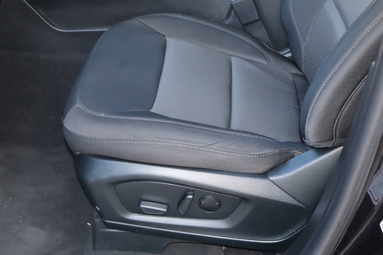 Used 2023 Ford Explorer XLT AWD/4WD image 15