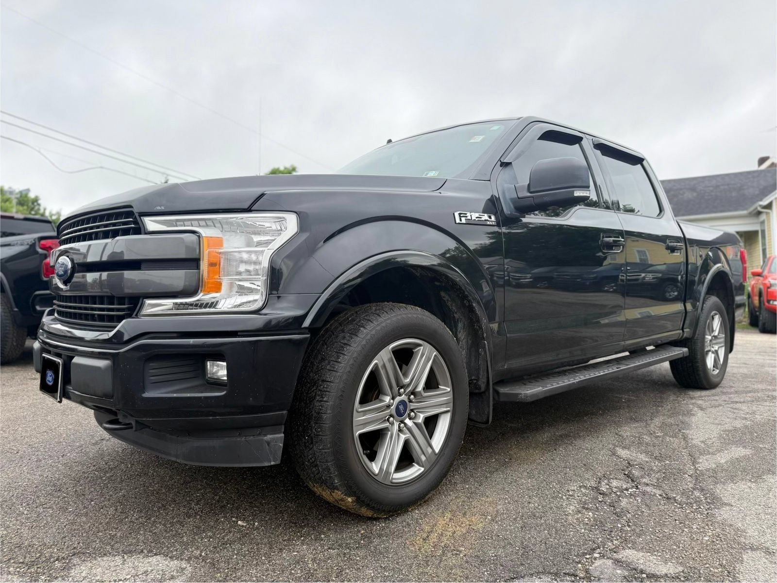 Used 2018 Ford F150 XLT w/ Equipment Group 302A Luxury AWD/4WD image 2