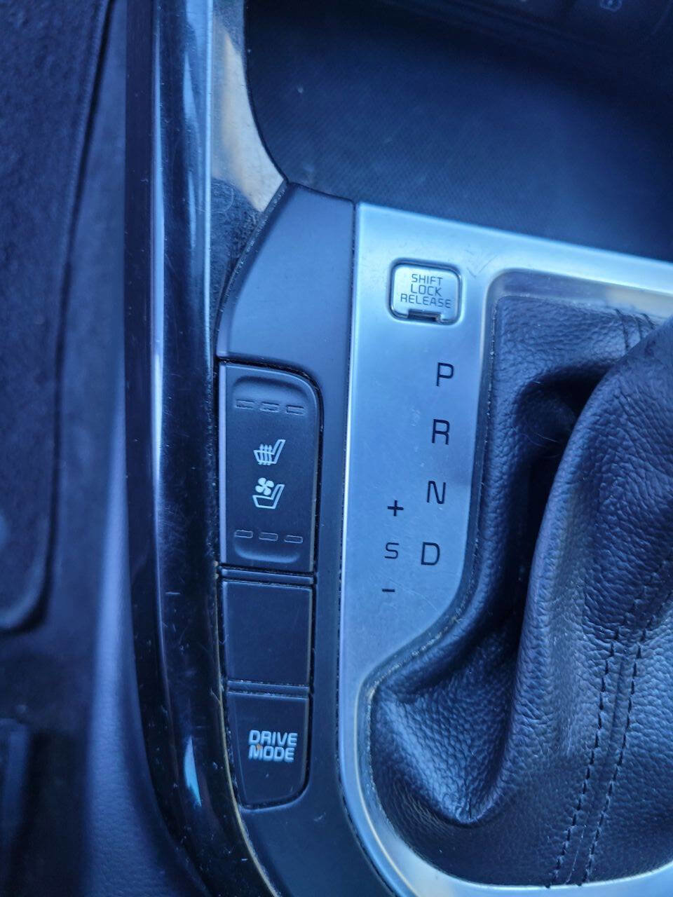 Used 2020 Kia Forte EX w/ EX Special Edition image 12