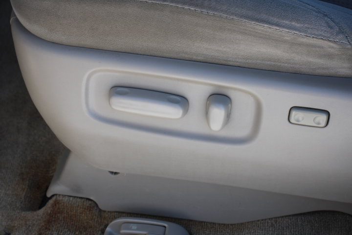 Used 2005 Toyota Sienna LE w/ LE Pkg 4 FWD image 11