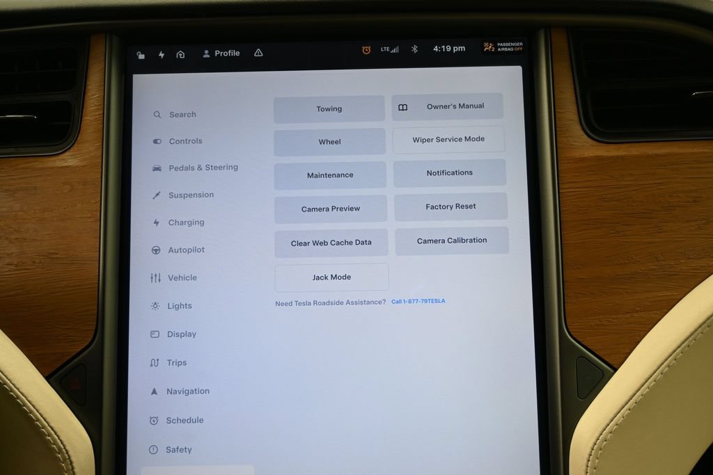 Used 2020 Tesla Model X Long Range AWD/4WD image 18