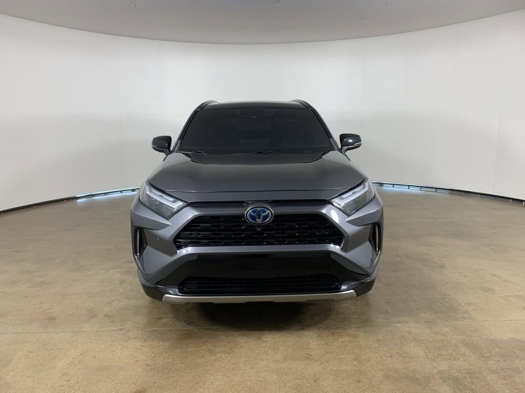 Used 2022 Toyota RAV4 XSE AWD/4WD image 3