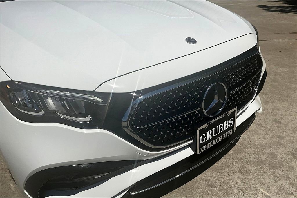Used 2025 Mercedes-Benz E 350 Sedan image 37
