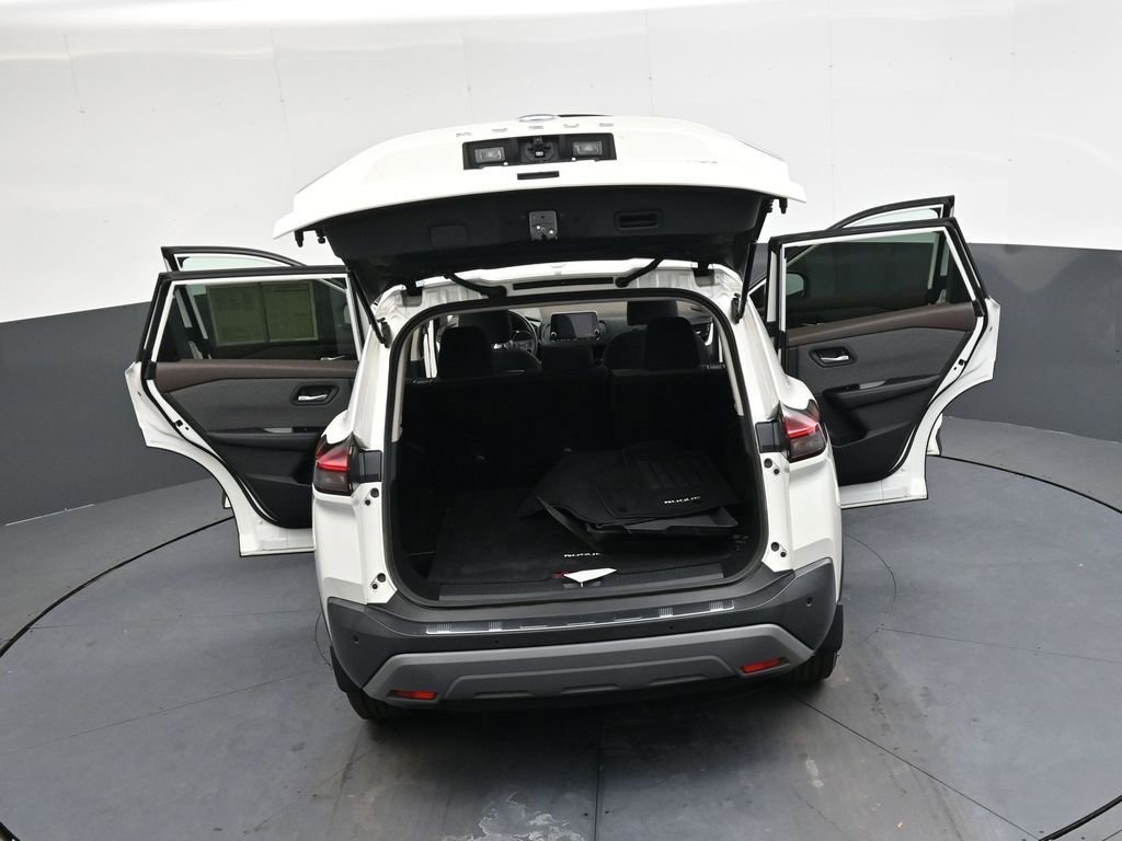 Used 2021 Nissan Rogue SV image 44