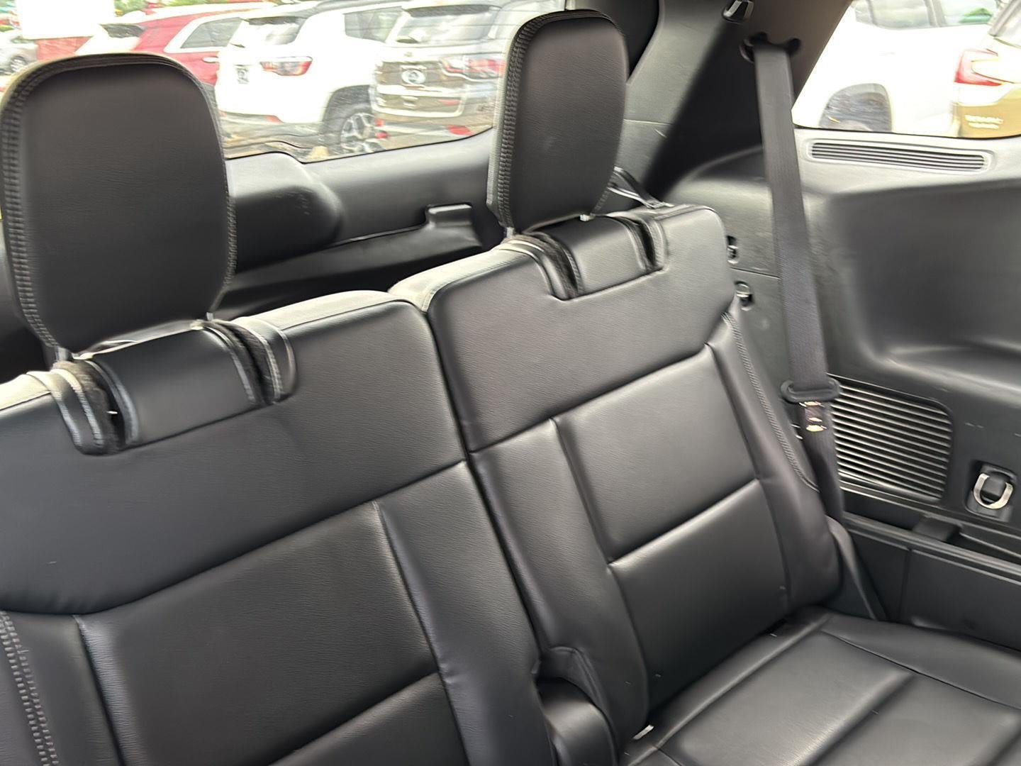 Used 2020 Ford Explorer XLT w/ Equipment Group 202A AWD/4WD image 22