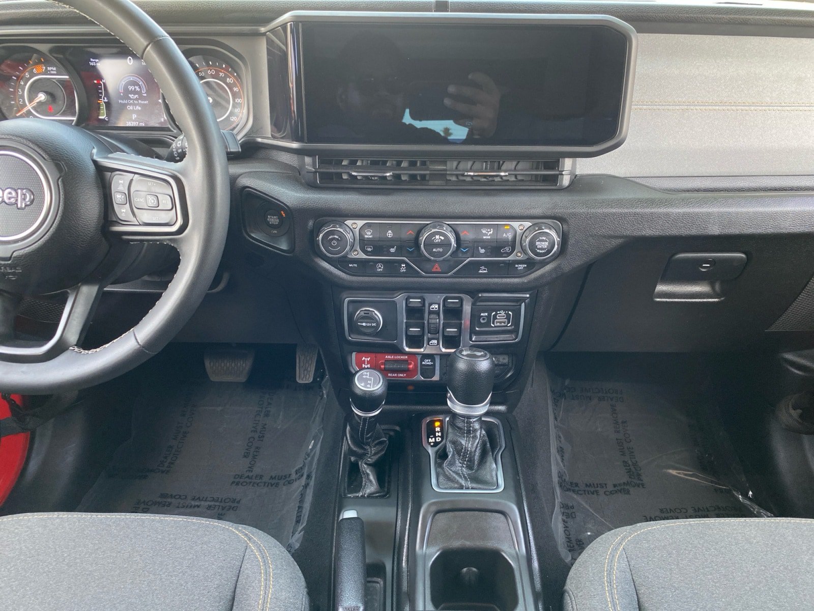 Used 2025 Jeep Wrangler Unlimited Sport AWD/4WD image 11