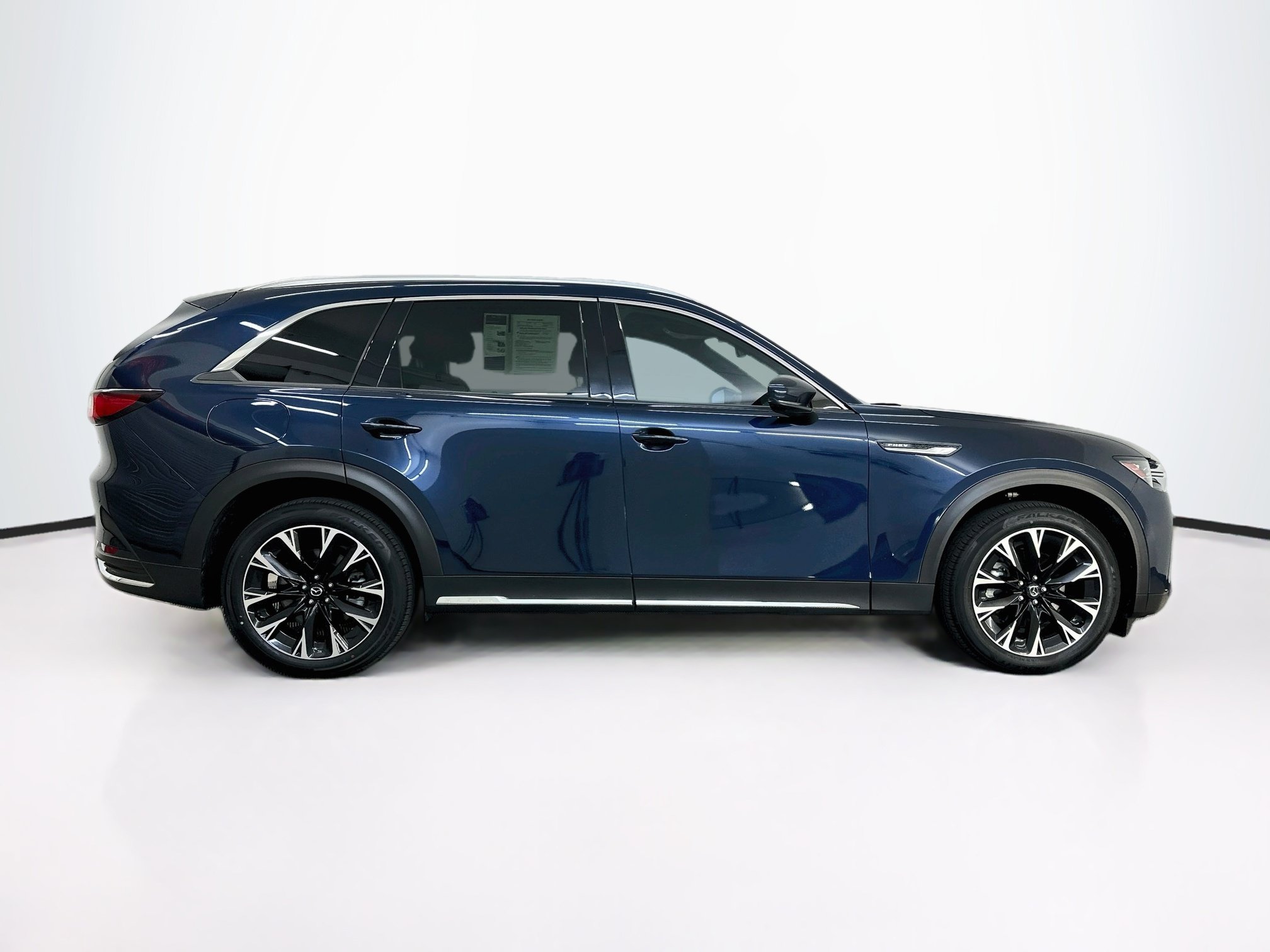 Used 2024 MAZDA CX-90 Plug-In Hybrid w/ Premium Plus AWD/4WD image 10