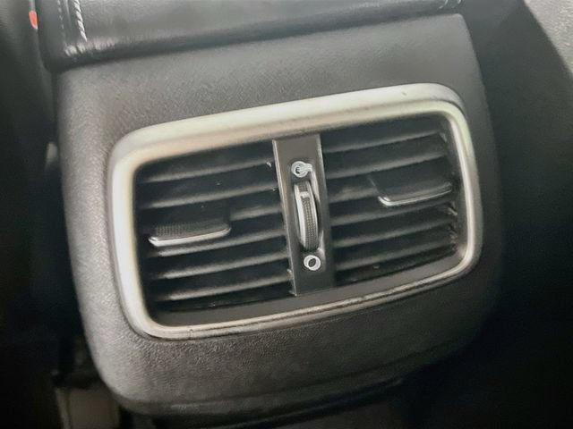 Used 2018 Kia Sorento FWD image 25
