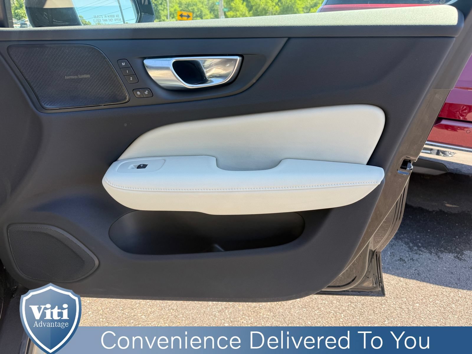 Certified 2025 Volvo V60 B5 Cross Country Ultra w/ Protection Package Premier AWD/4WD image 29