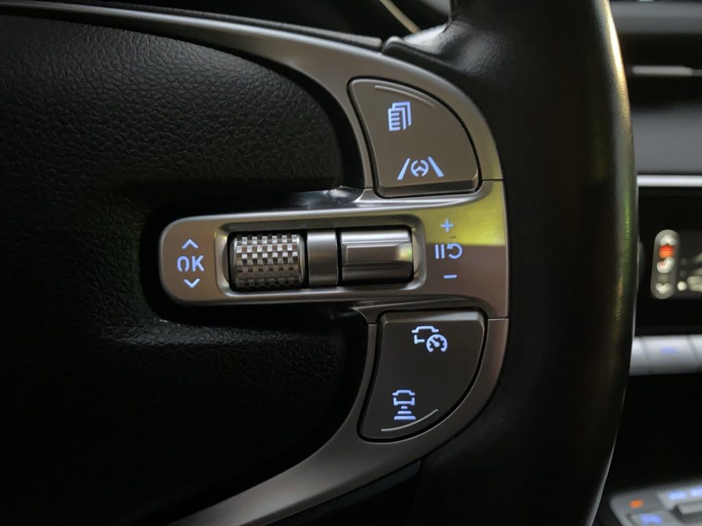 Used 2022 Genesis GV70 2.5T w/ Select Package image 28