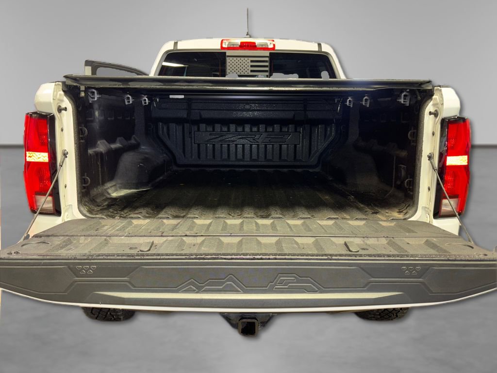 Used 2024 Chevrolet Colorado ZR2 w/ ZR2 Convenience Package III image 11