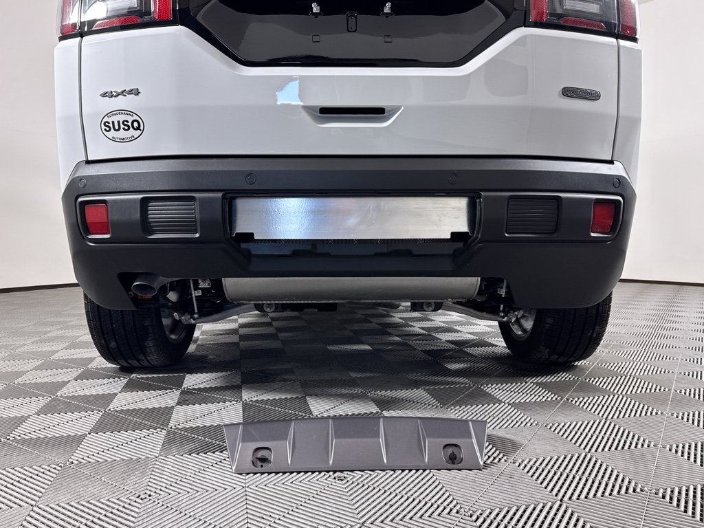 New 2026 Jeep Cherokee Overland w/ Advanced Pro Tech Group AWD/4WD image 13