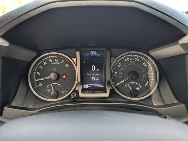 Used 2022 Toyota Tacoma Limited image 26