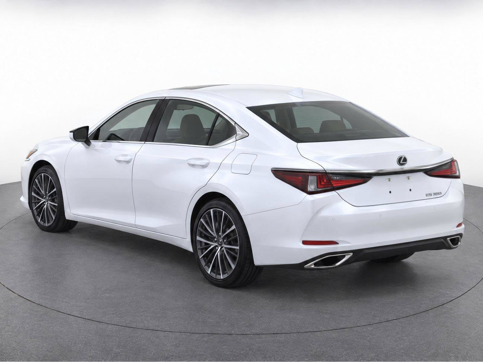Used 2024 Lexus ES 350 w/ Premium Package FWD image 4