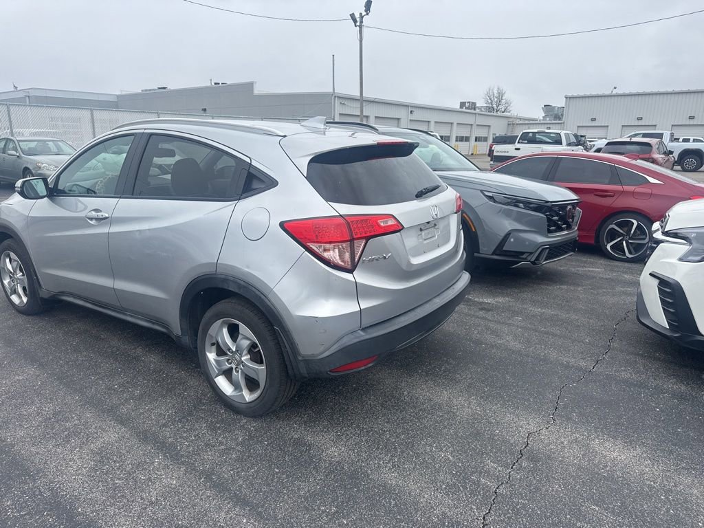 Used 2016 Honda HR-V EX-L image 3
