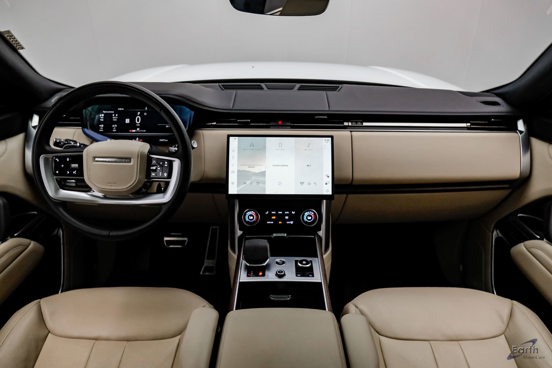 Used 2023 Land Rover Range Rover SE image 33