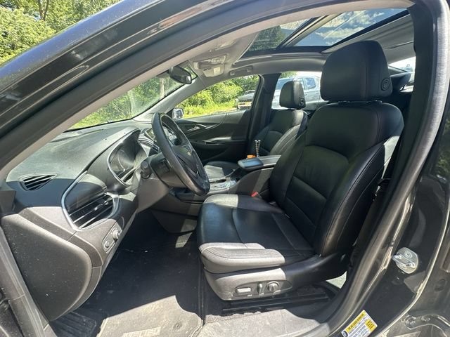 Used 2016 Chevrolet Malibu LT w/ Leather Package FWD image 22