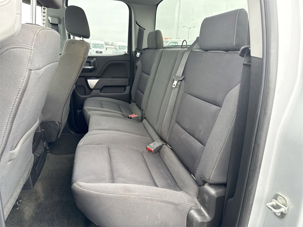 Used 2018 Chevrolet Silverado 1500 LT image 23