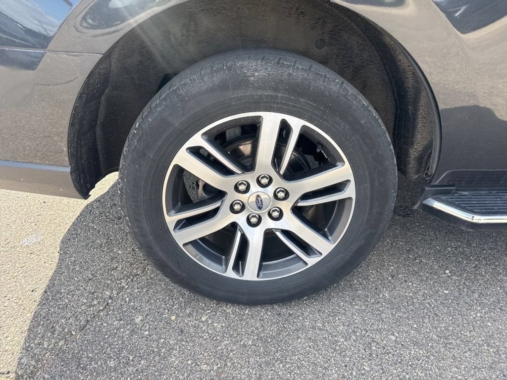 Used 2022 Ford Expedition Limited AWD/4WD image 14