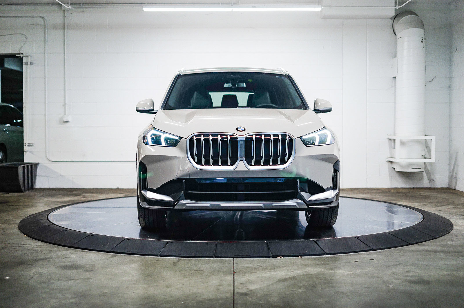 New 2026 BMW X1 xDrive28i image 2
