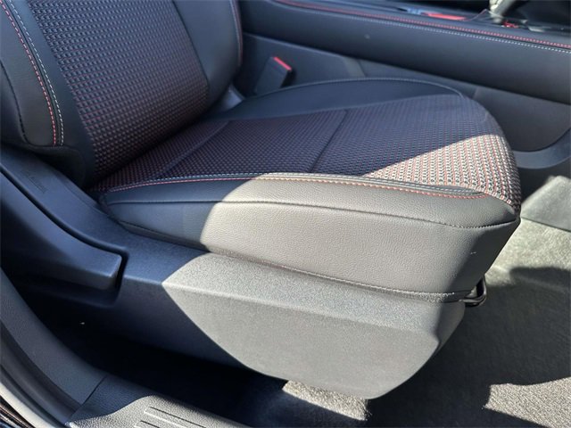 New 2026 Nissan Kicks SR image 9