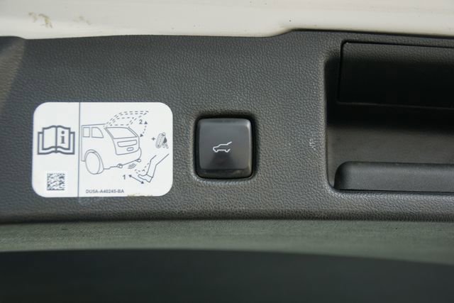 Used 2020 Ford Escape SEL image 31