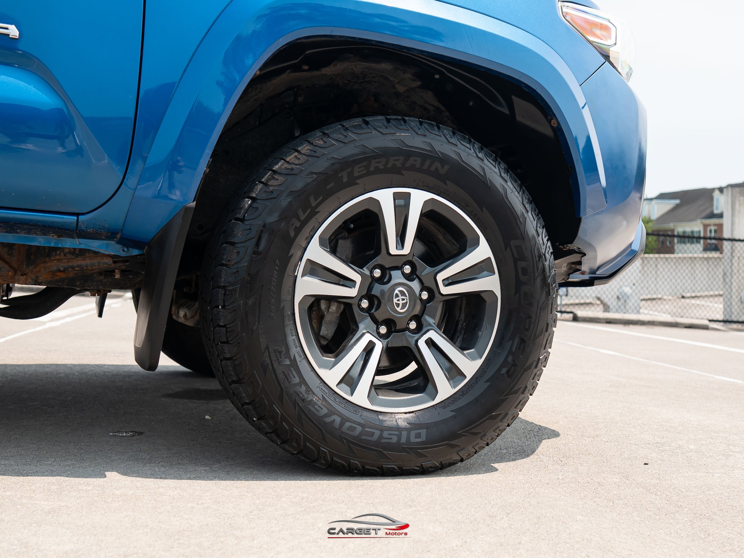 Used 2018 Toyota Tacoma TRD Sport AWD/4WD image 10