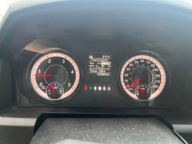 Used 2018 RAM 3500 Tradesman w/ Chrome Appearance Group AWD/4WD image 18