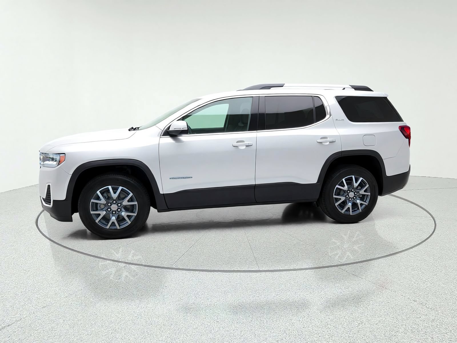 Used 2020 GMC Acadia SLE w/ Driver Convenience Package AWD/4WD image 3