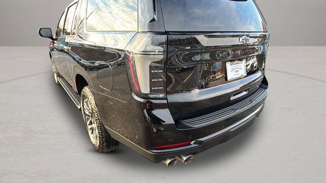Used 2025 Chevrolet Suburban Z71 w/ Comfort Package image 37
