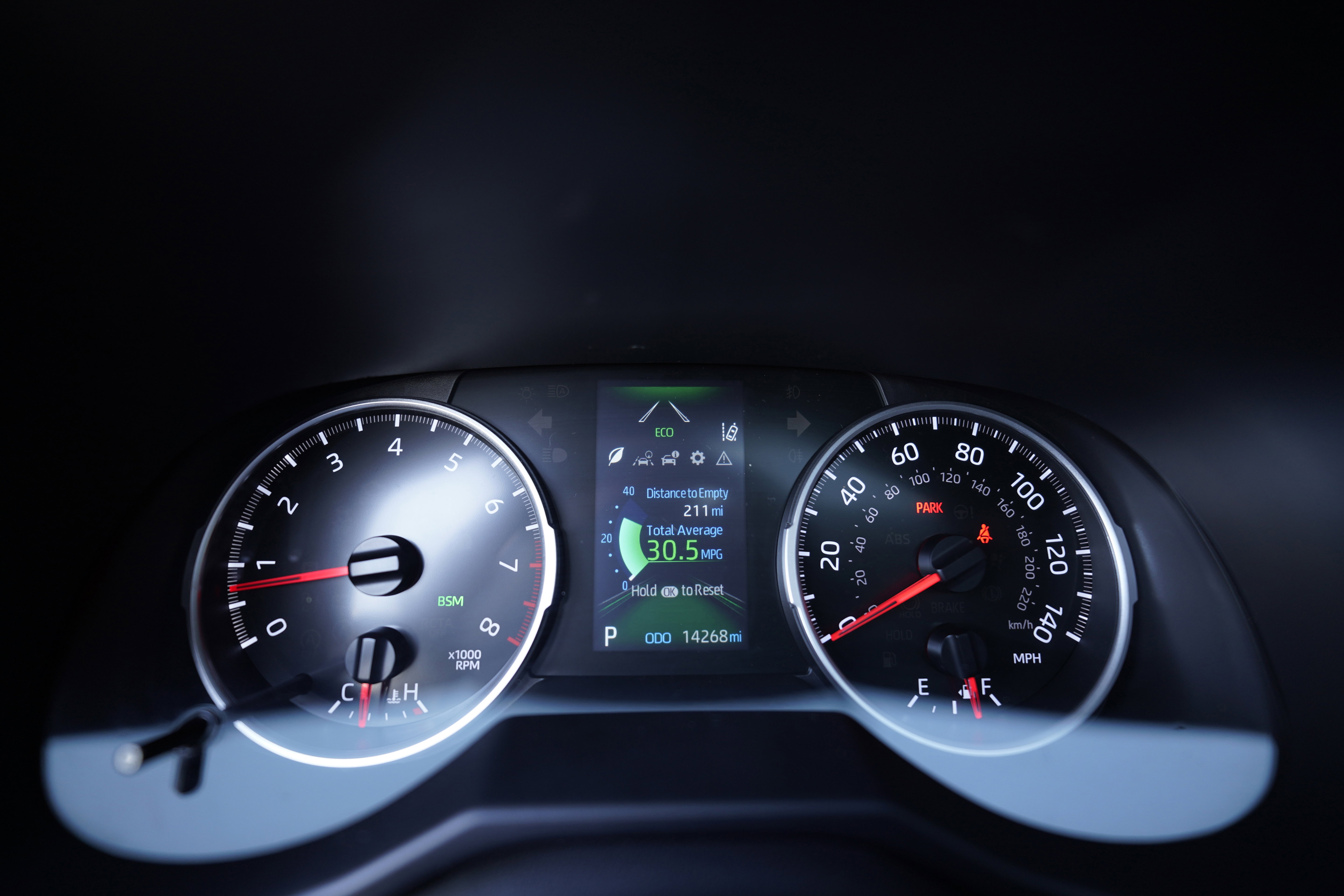 Used 2022 Toyota RAV4 XLE Premium image 22