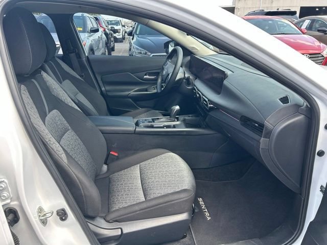 Used 2026 Nissan Sentra SV w/ SV Convenience Package FWD image 11