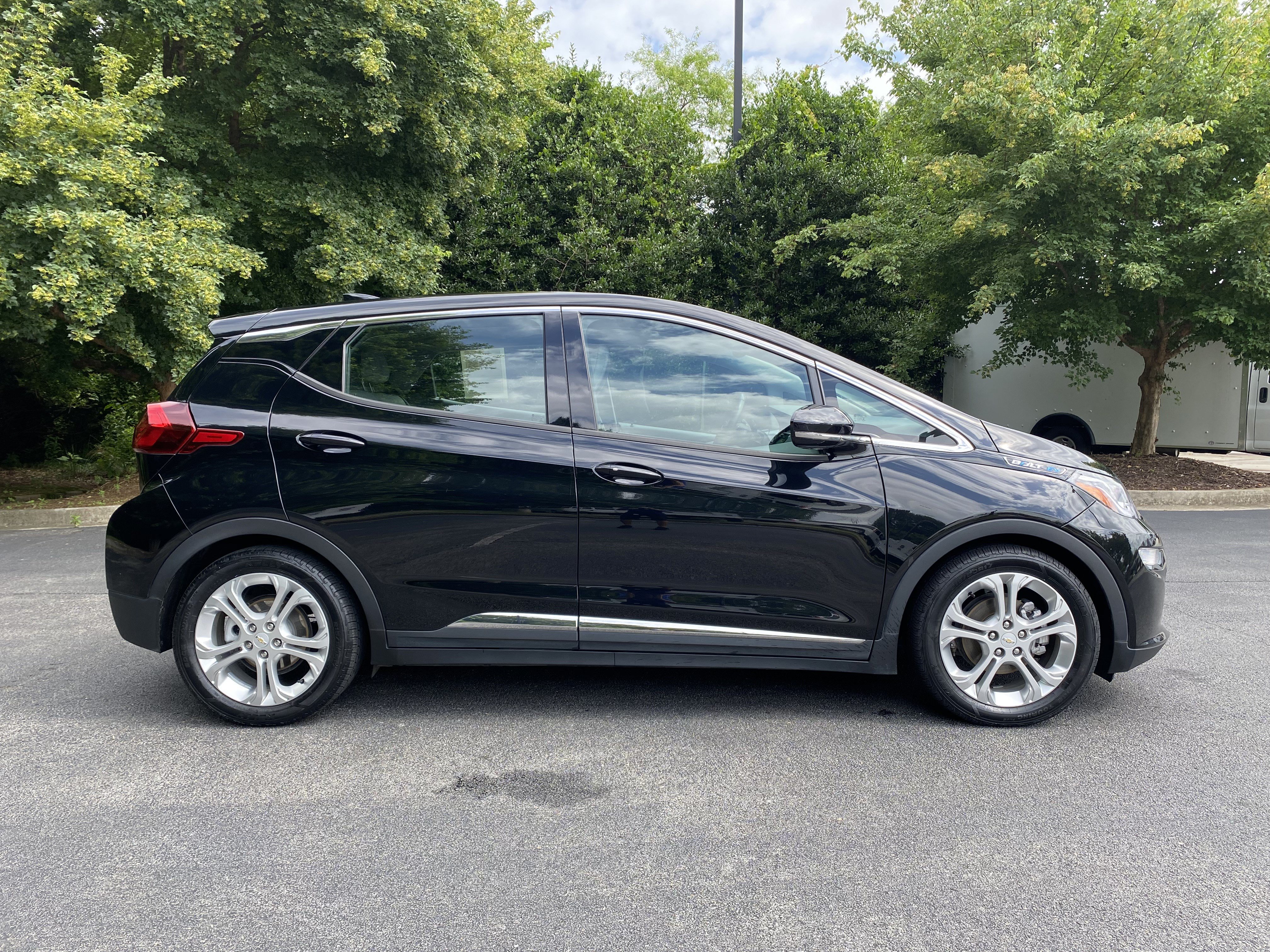 Used 2020 Chevrolet Bolt LT FWD image 10