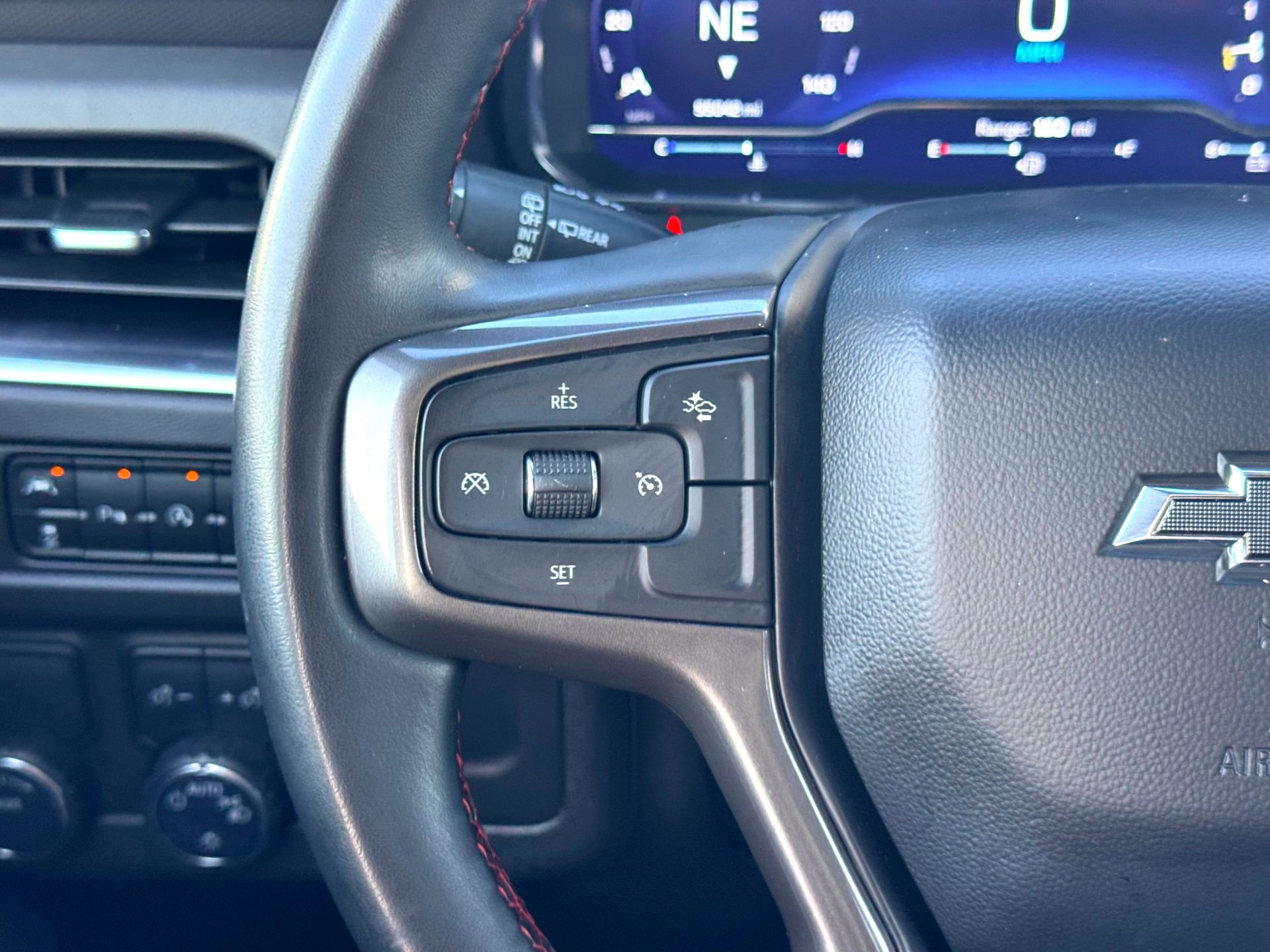 Used 2024 Chevrolet Suburban RST image 25