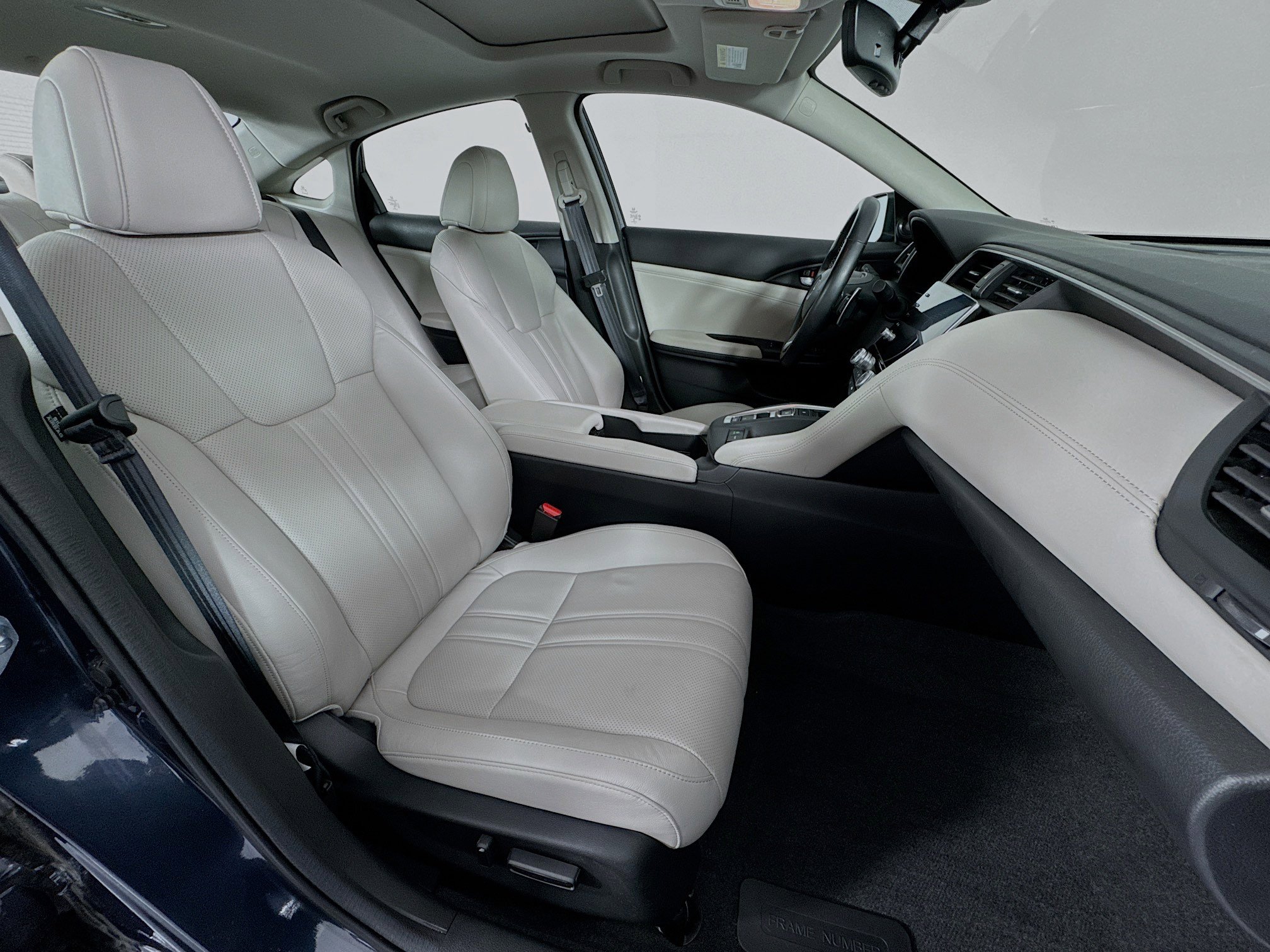 Certified 2022 Honda Insight Touring image 28