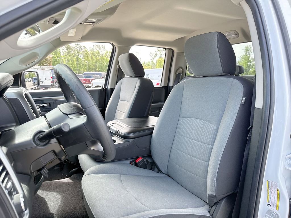 Used 2024 RAM 1500 Classic SLT AWD/4WD image 11