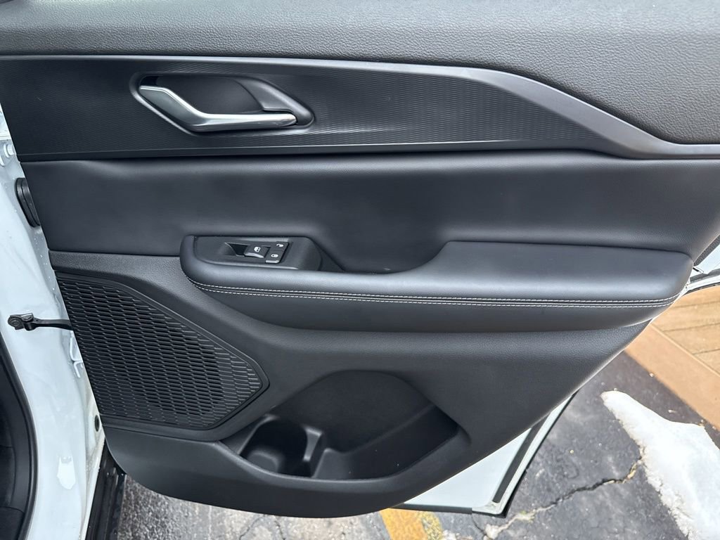 Used 2024 Jeep Grand Cherokee Laredo X image 34