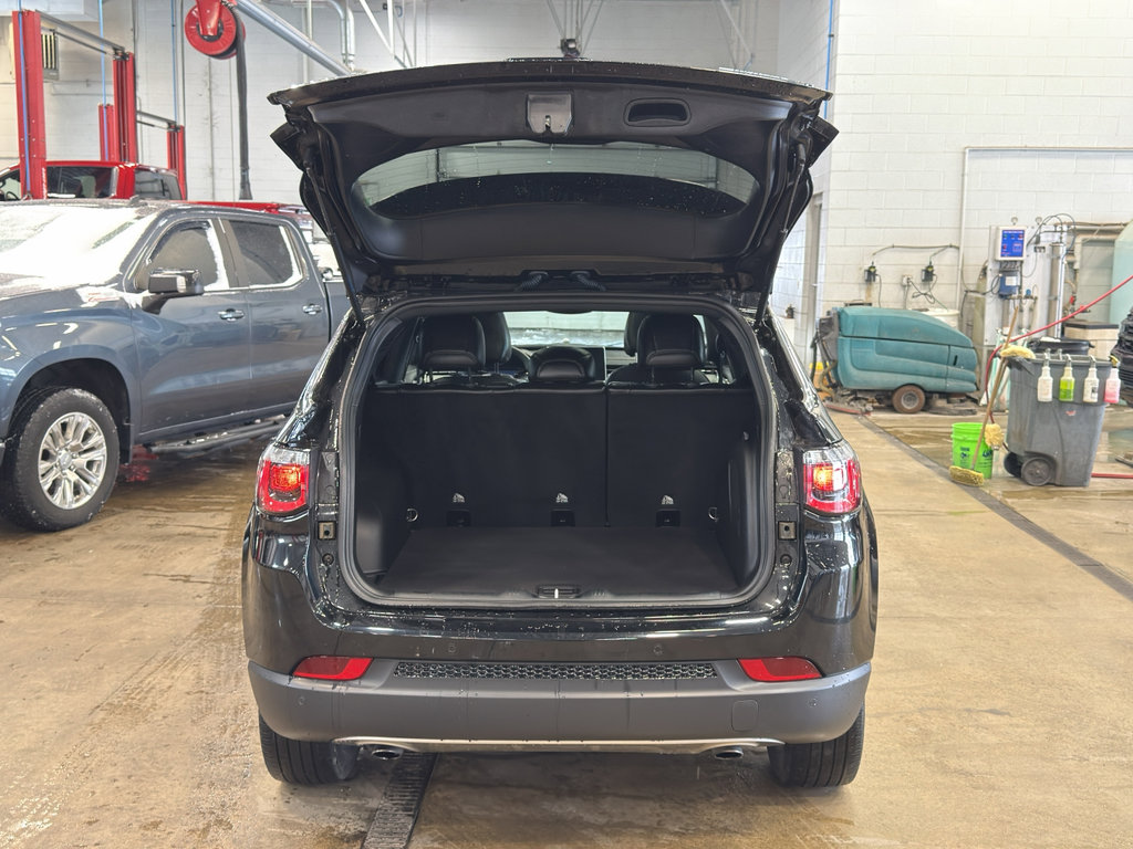 Used 2023 Jeep Compass Limited w/ Sun and Sound Group image 37