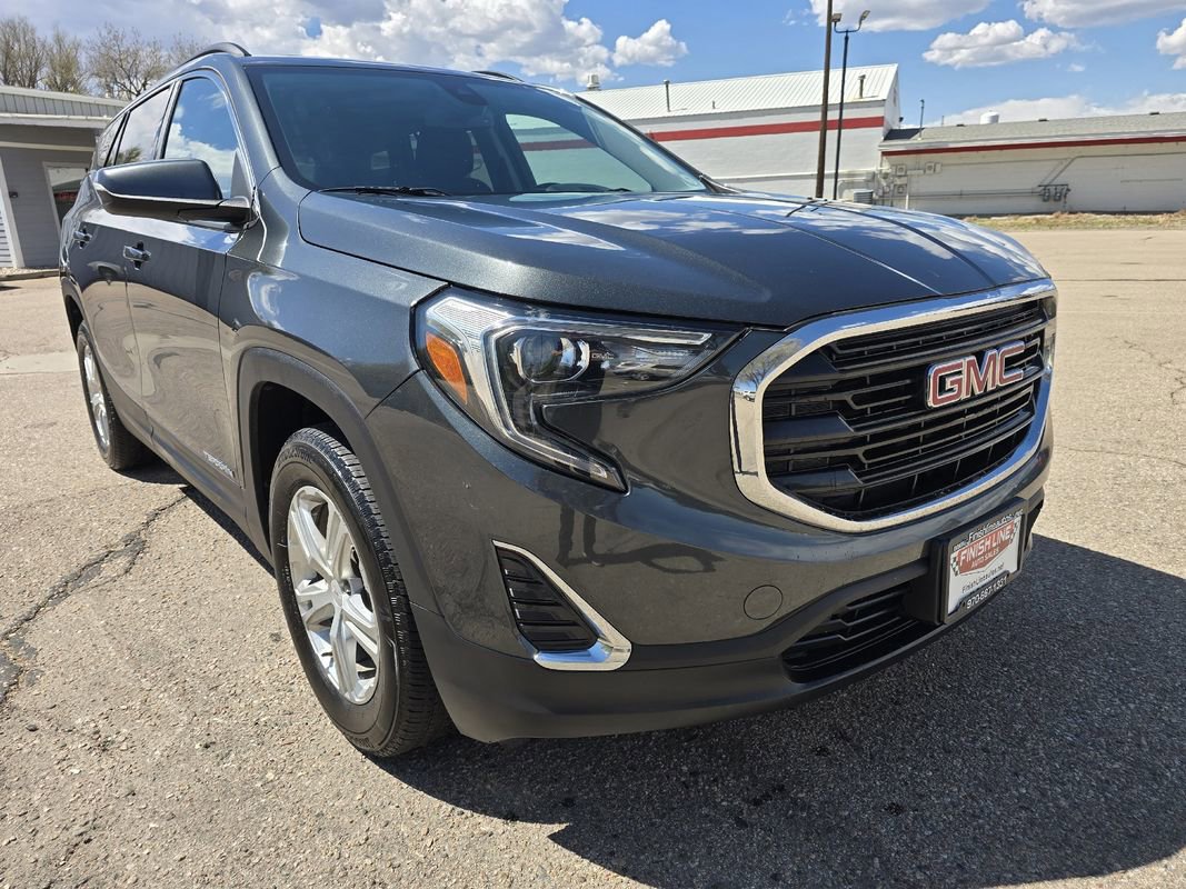 Used 2020 GMC Terrain SLE w/ Driver Convenience Package image 1