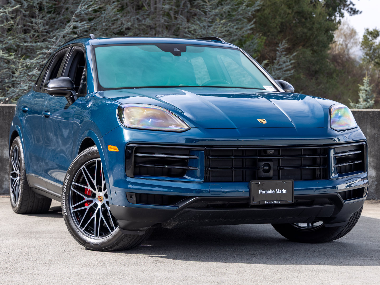 Certified 2025 Porsche Cayenne S AWD/4WD image 6