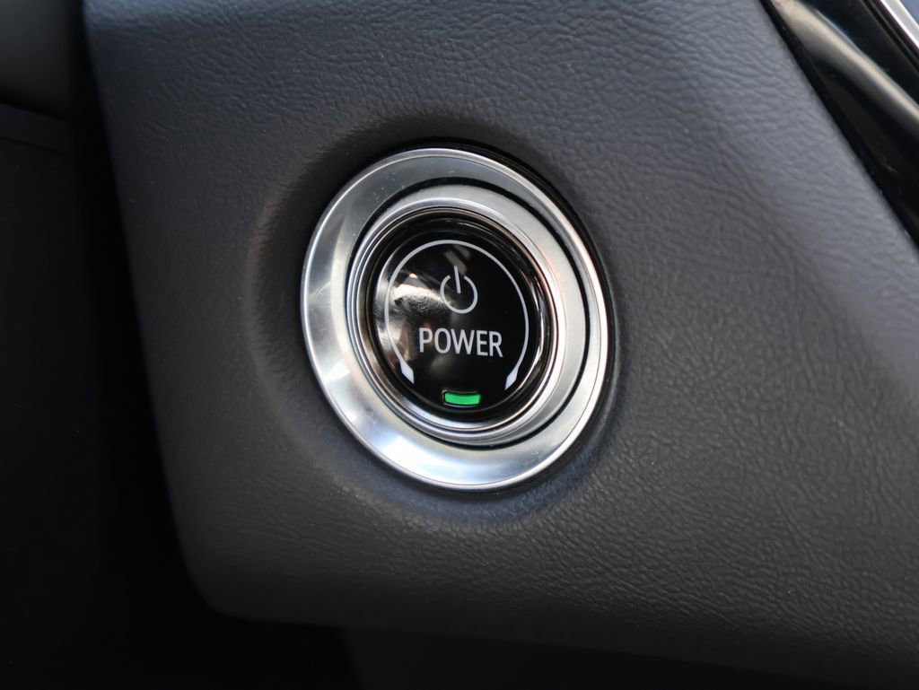 Used 2024 Cadillac Lyriq Luxury image 34