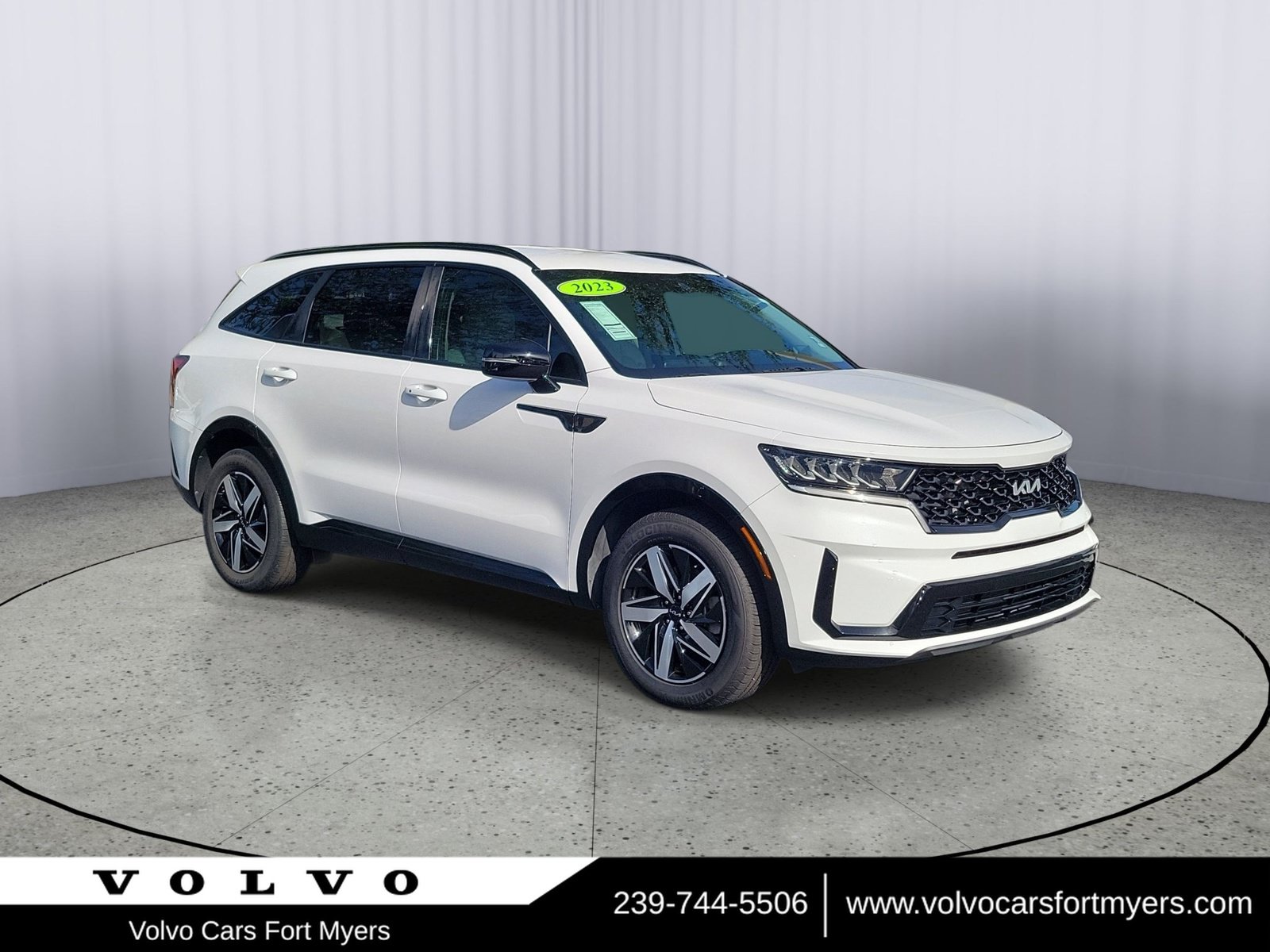 Used 2023 Kia Sorento S