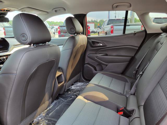 New 2026 Chevrolet Trax LT w/ LT Convenience Package FWD image 25