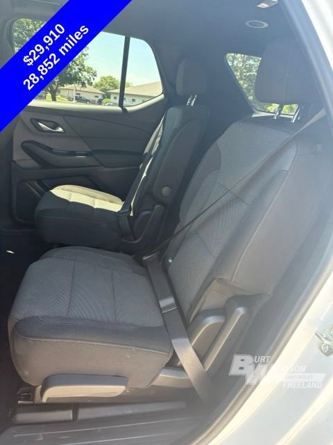 Used 2023 Chevrolet Traverse LT FWD image 28