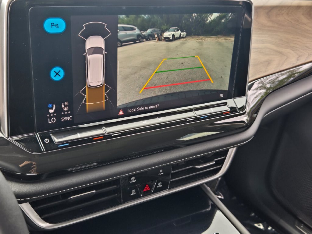 Certified 2026 Volkswagen Atlas SE w/ Panoramic Sunroof Package FWD image 24