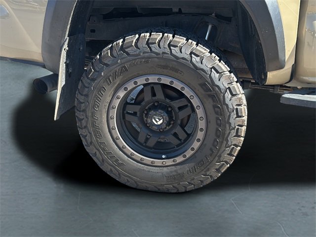 Used 2018 Toyota Tacoma TRD Off-Road image 10