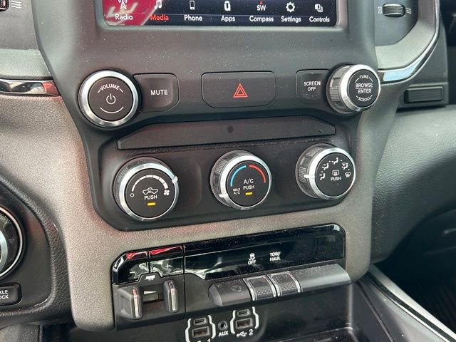 Used 2020 RAM 1500 Big Horn w/ Built-to-serve Edition image 25