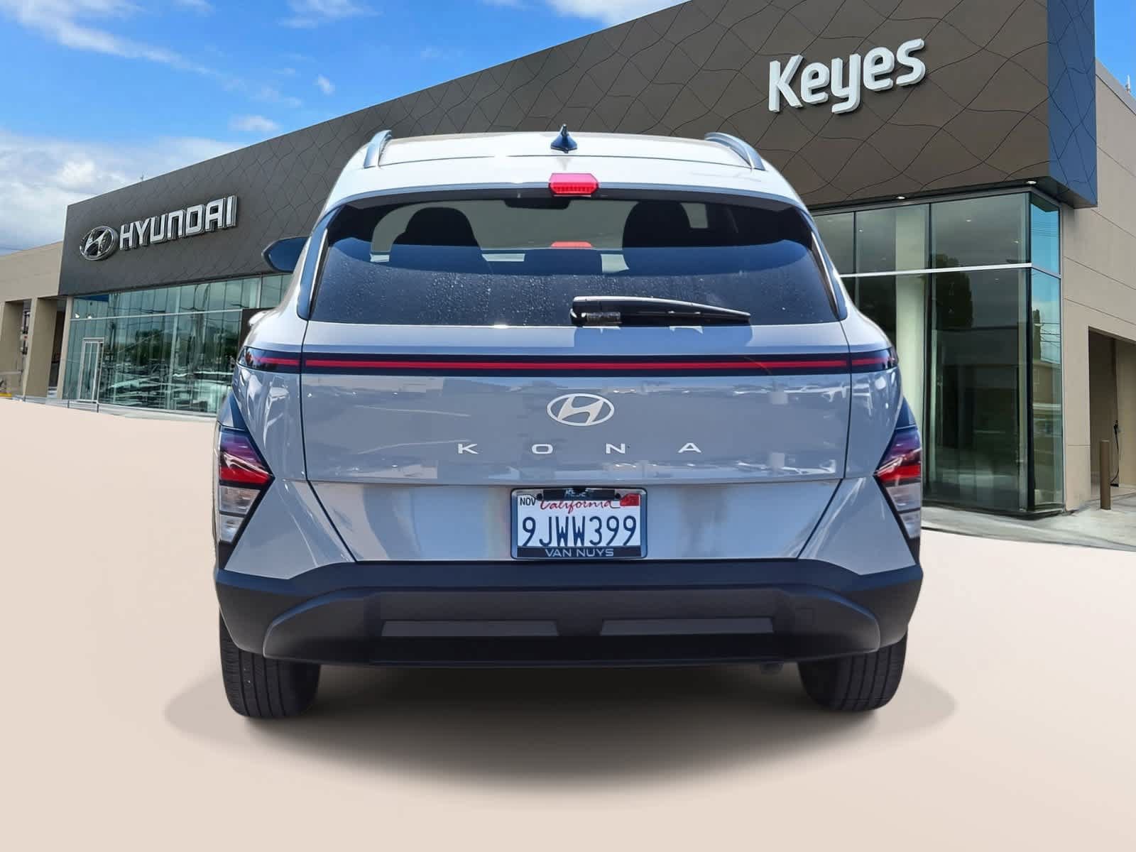 Used 2024 Hyundai Kona SEL FWD image 6